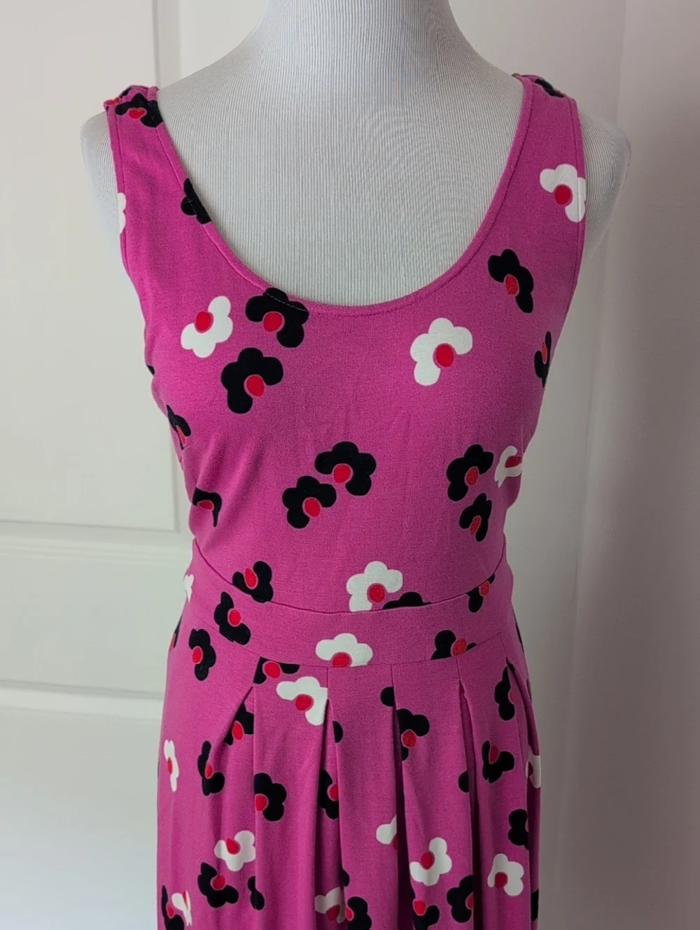 Boden Joanna Ponte Dress, Pink With Daisies, Sleeveless Summer Size 8P - Picture 3 of 11